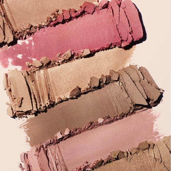 *NWT* ICONIC London Blaze Chase Face Palette - Picture 5 of 14